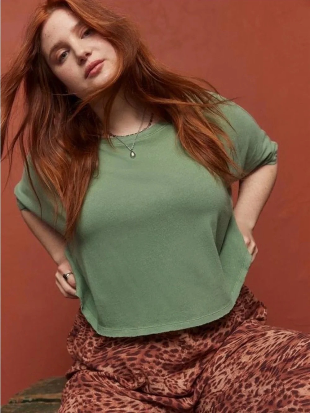 torrid Festi Olive Green Cropped Tee - Short Sleeve Relaxed Fit